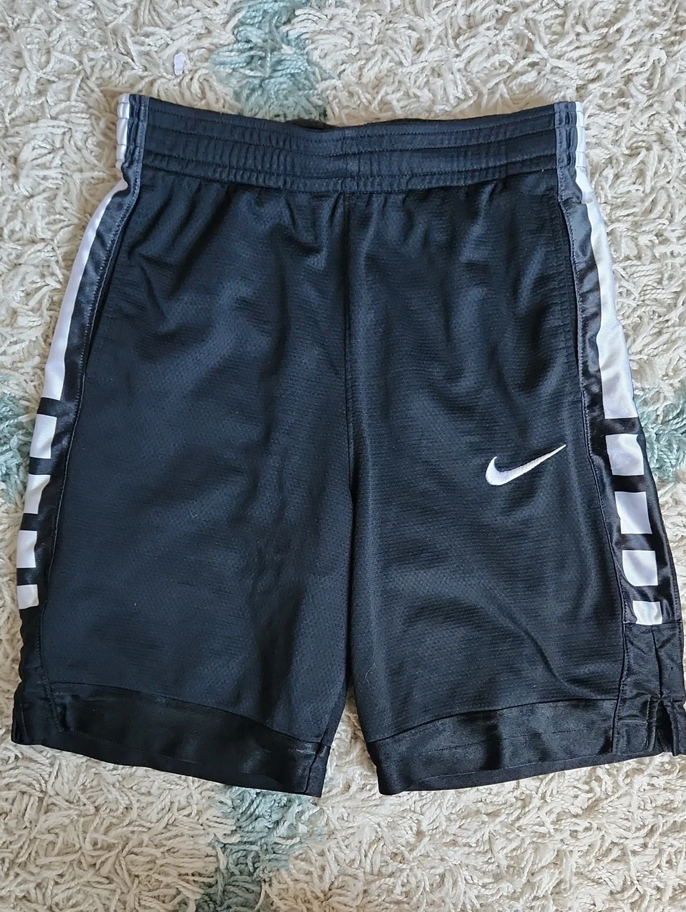 Nike Black And White Elite Basketball Shorts EUC